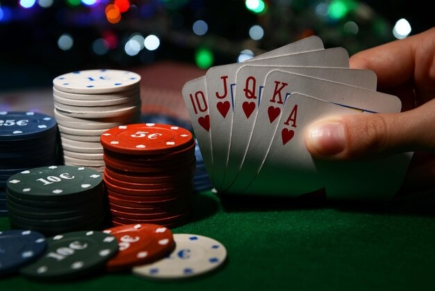 hercules138 platform interface showing sportsbook, live casino, and slot games
